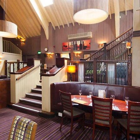 Premier Inn Milton Keynes Central エクステリア 写真