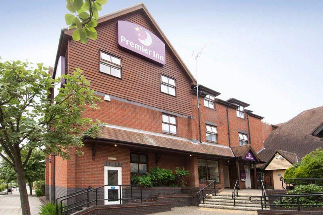 Premier Inn Milton Keynes Central エクステリア 写真