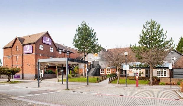 Premier Inn Milton Keynes Central エクステリア 写真