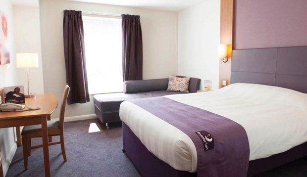 Premier Inn Milton Keynes Central エクステリア 写真